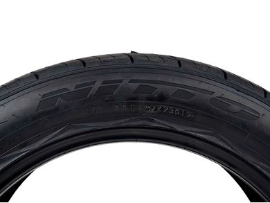 Nitto Nitto 420V All Season Tire 206770